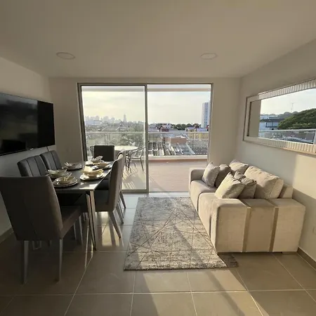 Apartamento Con Balcon Grande